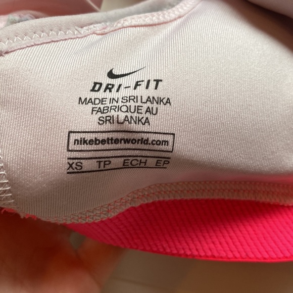 Nike sports bra - Picture 4 of 4